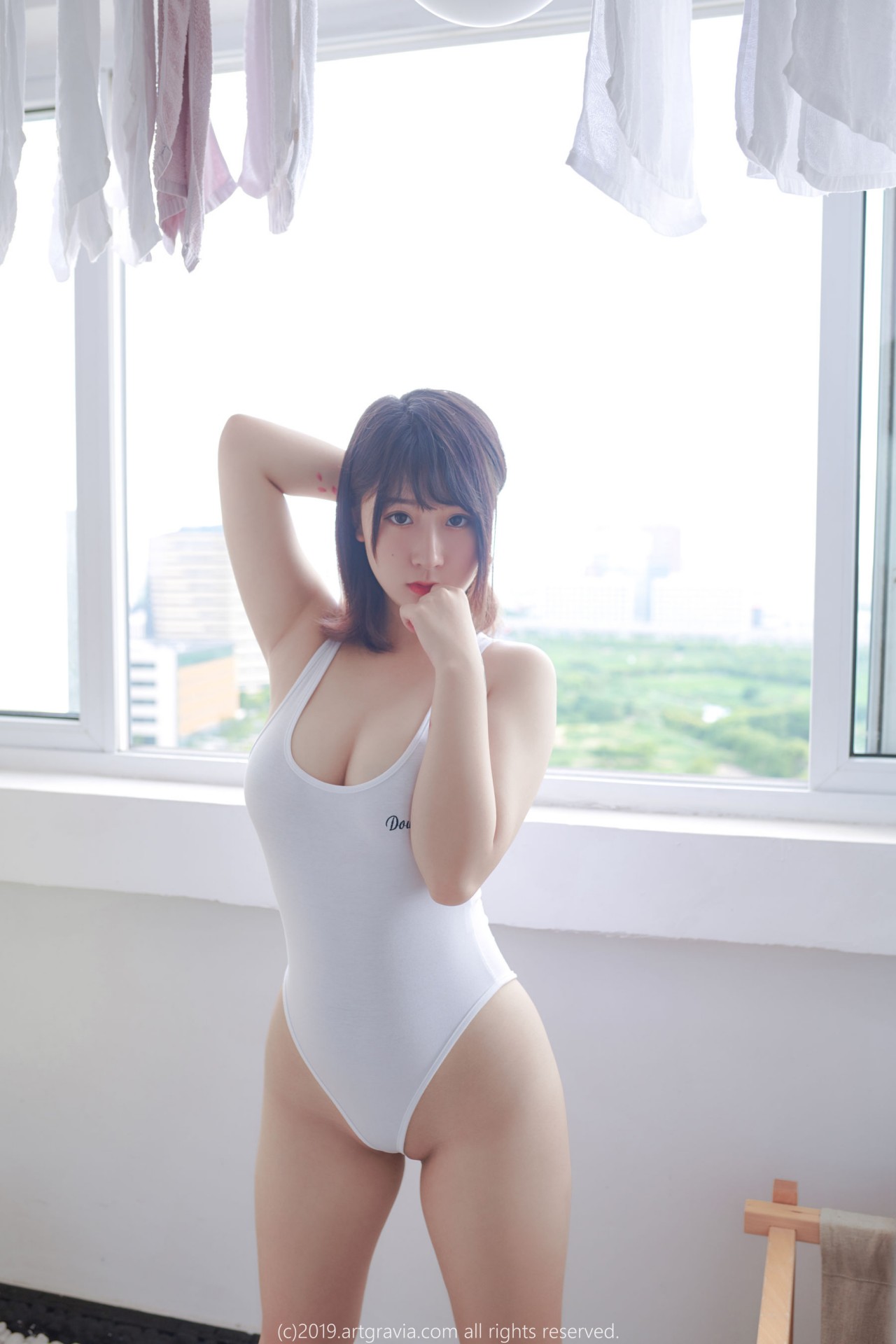 猫九酱sakura《夏日风吊带背心美女》写真，清新与活力的COS妹子插图4