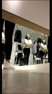 [Image: Voyeur46575131812.jpg]