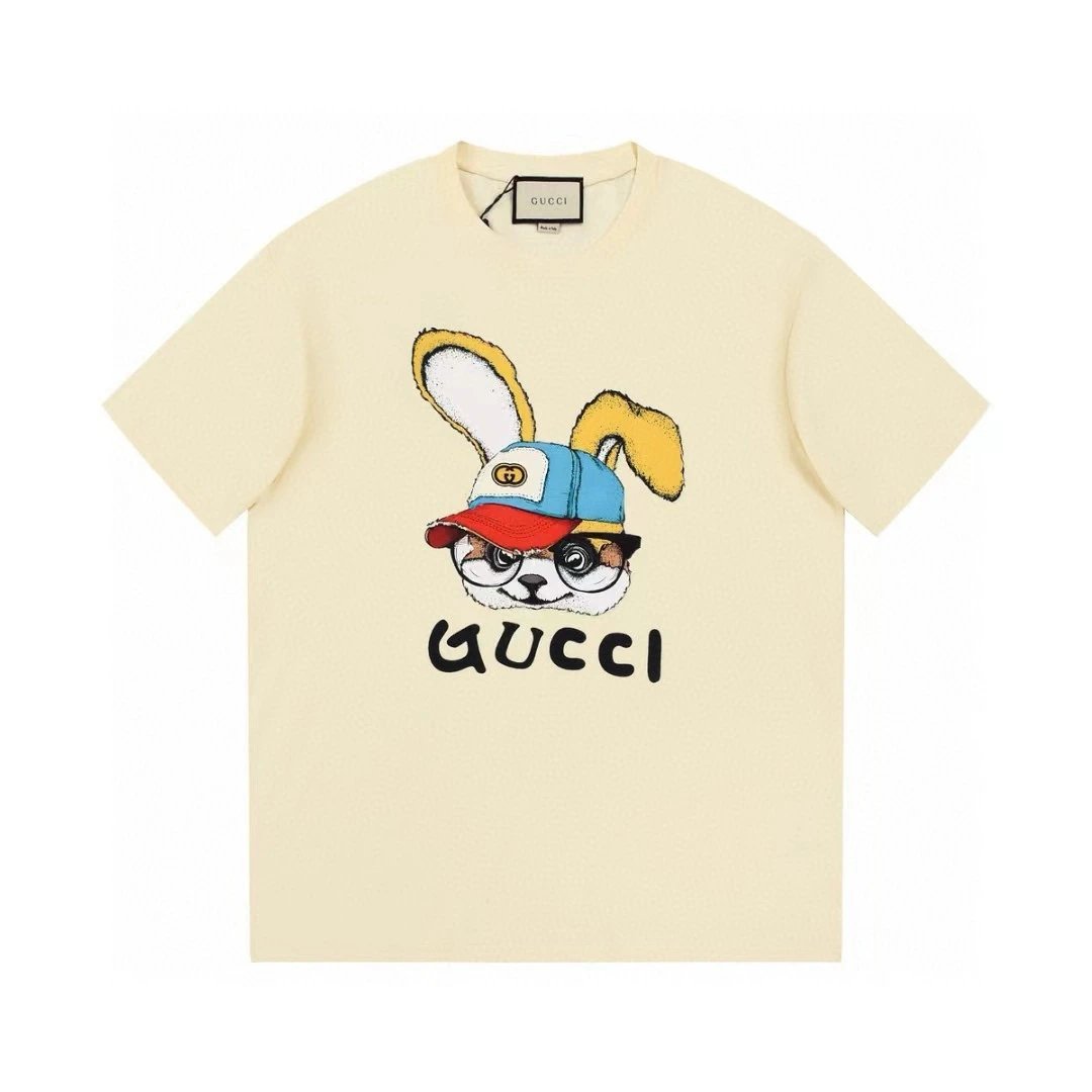 Gucci Gucci Tee — T-shirt and Shorts find on BoonBuy Finds