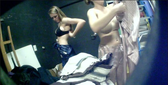 [Image: Voyeur19375114040.jpg]