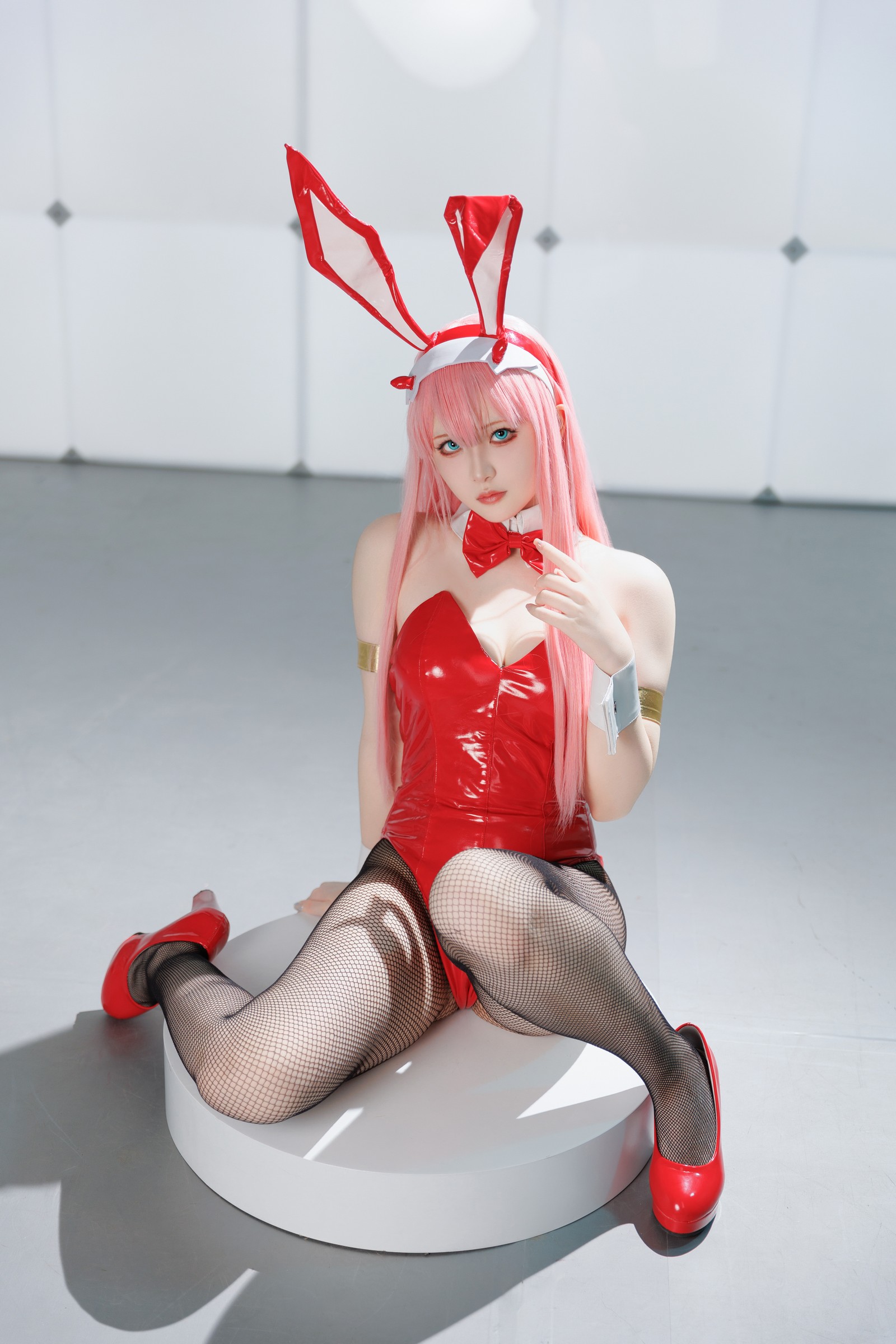 屿鱼 Yuyu Zero Two Cosplay 写真图集｜Darling in the Franxx 高清摄影（39P｜356MB）插图7