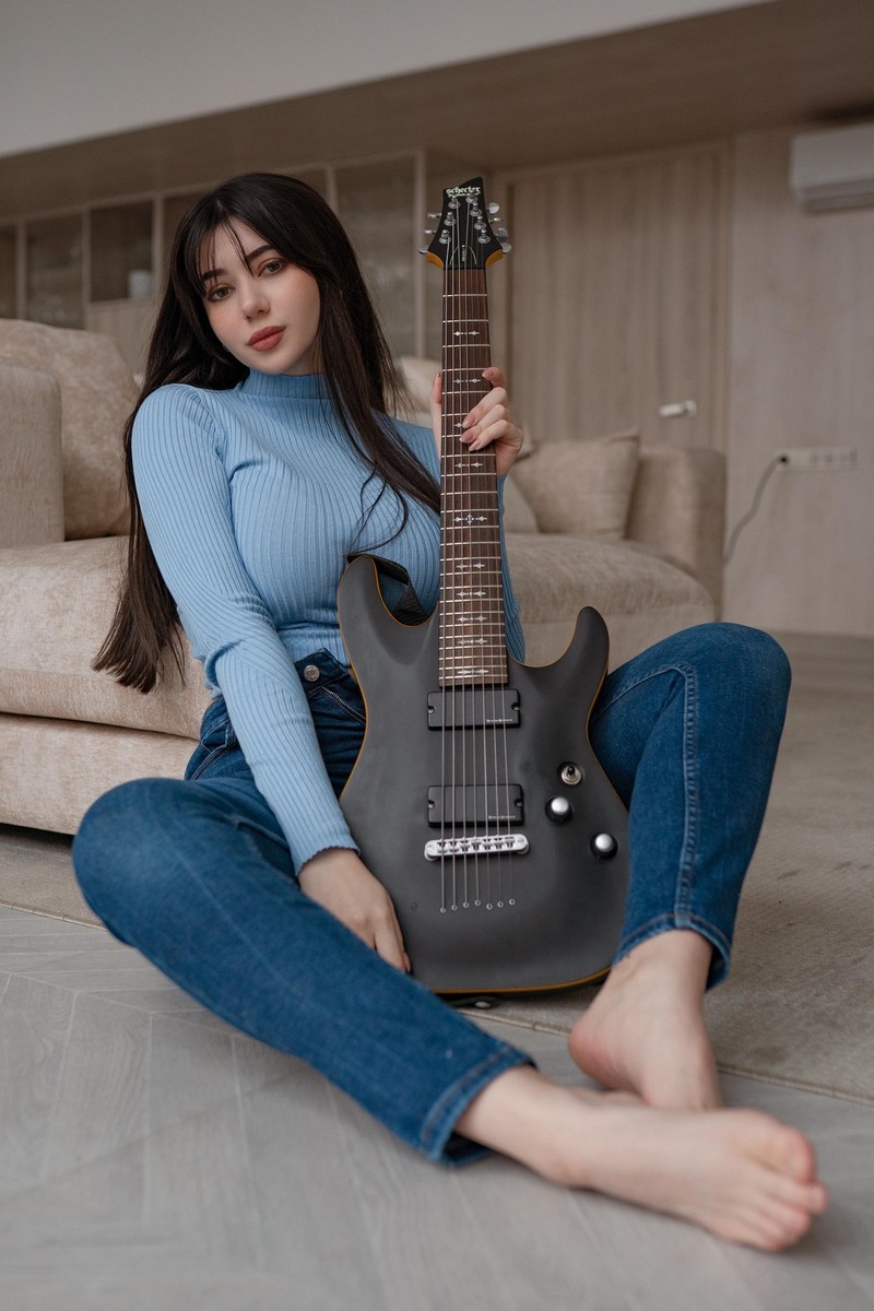 Alina Becker 吉他少女 Guitar Sister 主题 Cosplay 写真图集【40P-28.2M】插图3