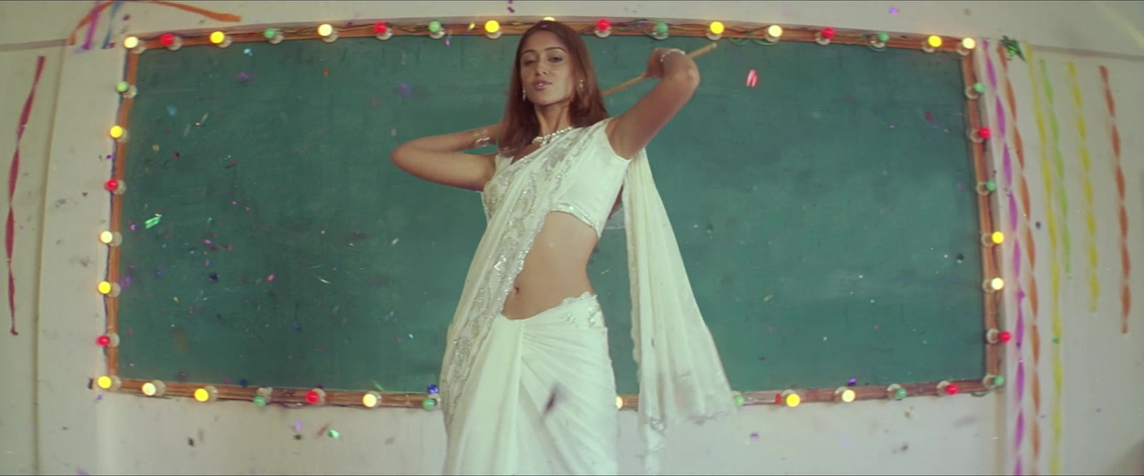 [Image: Ileana-16.jpg]