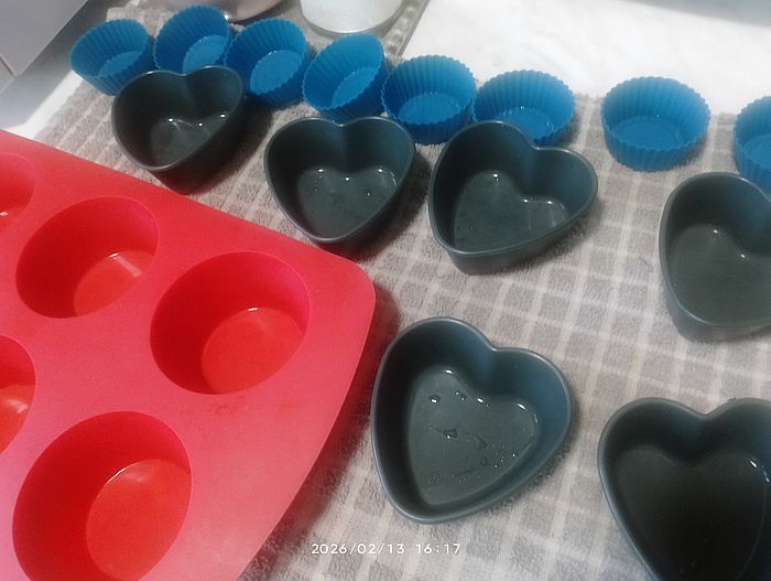 https://i.postimg.cc/Xq0Sv3wH/szilikon-muffinformak-2026.jpg