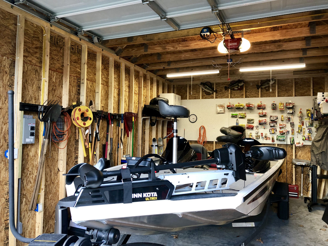 2BBF413C-3EAC-4148-B65B-CC7302F4E279