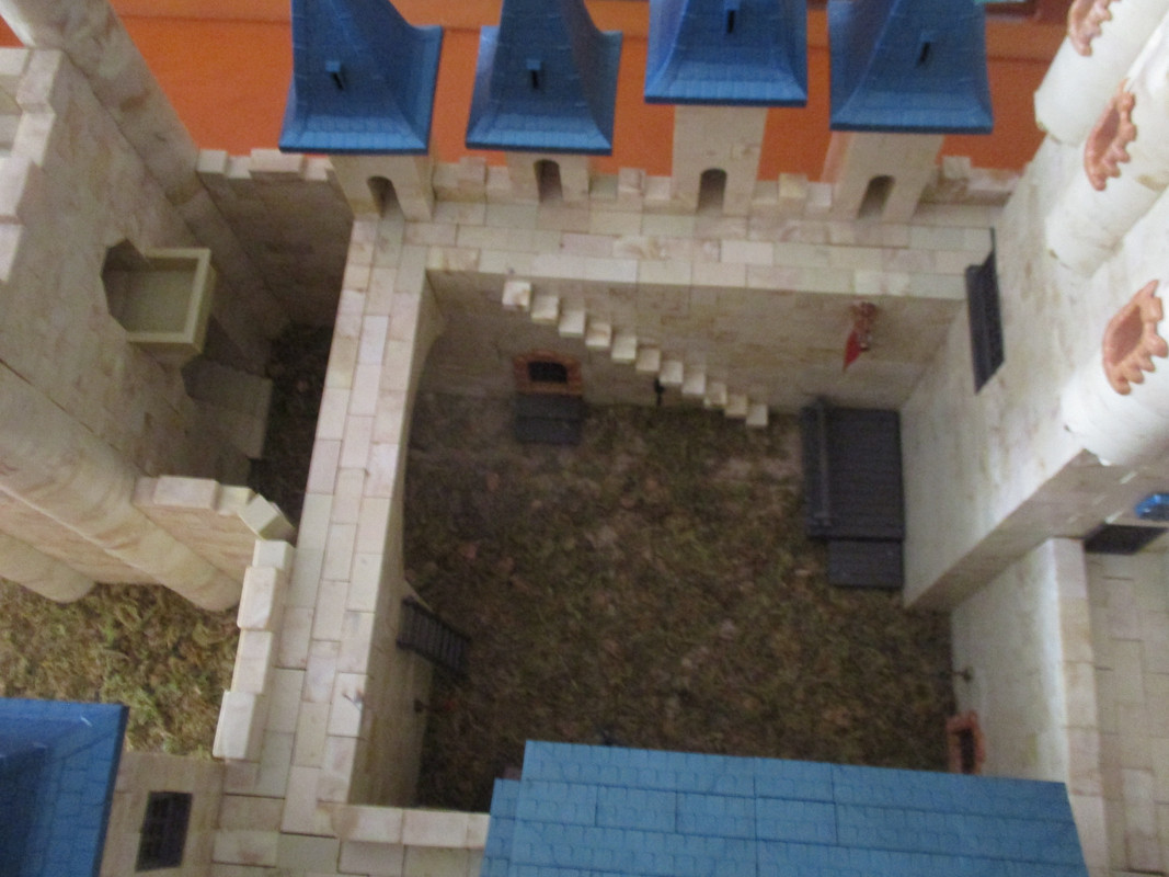 Fortaleza del Crepúsculo - Patio de armas 08
