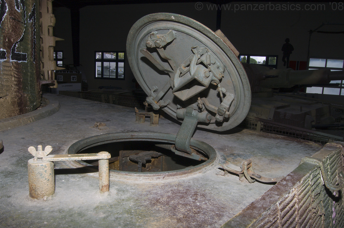 люк механа крупно