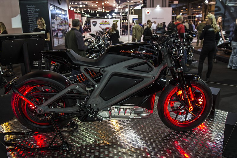 800px-Harley-Davidson-Livewire-at-Motorc
