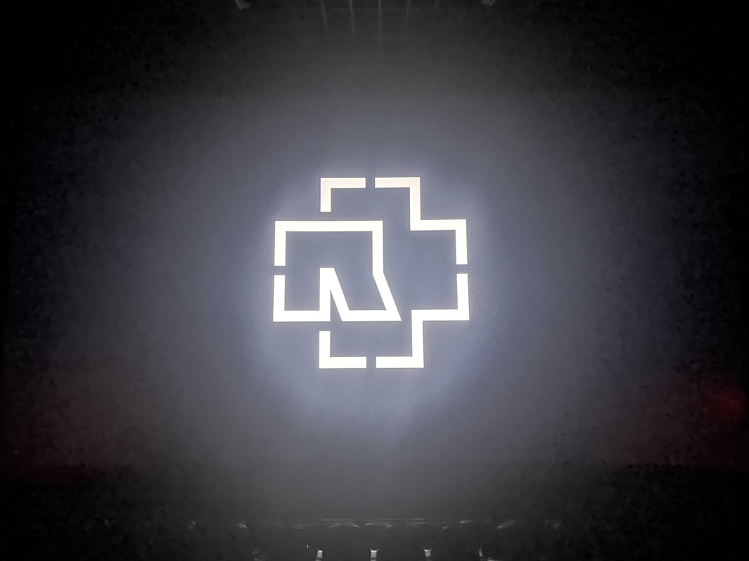 CBF6C8E5-2469-4DC7-A0A2-6836EB816A29