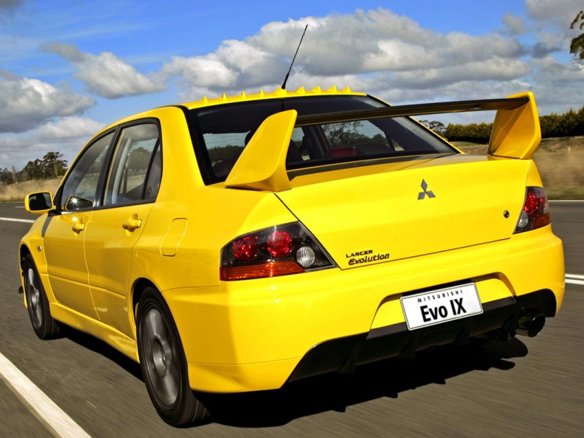 Mitsubishi-Lancer-Evolution IX