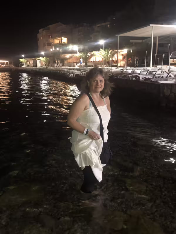 097501E6-D8BB-429C-AF89-91E3D615F273