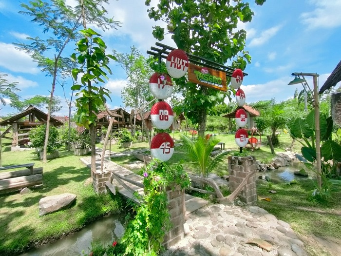 Taman Sehat Rejosari dengan suasana pedesaan.