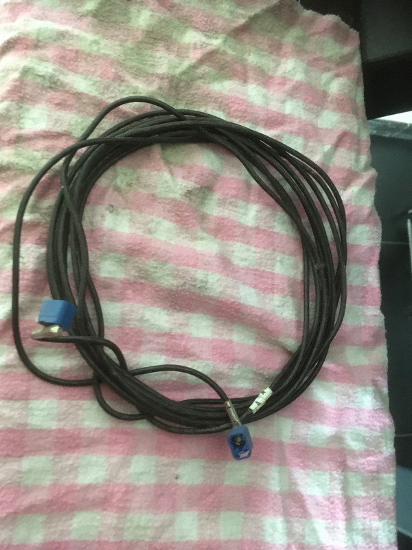 E8DD6E2D-C082-450E-A04B-5BFD7FC3F88C