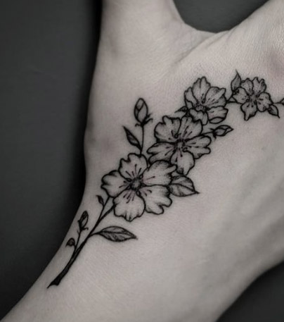 Black-and-white-flower-tattoo 512235 (53)