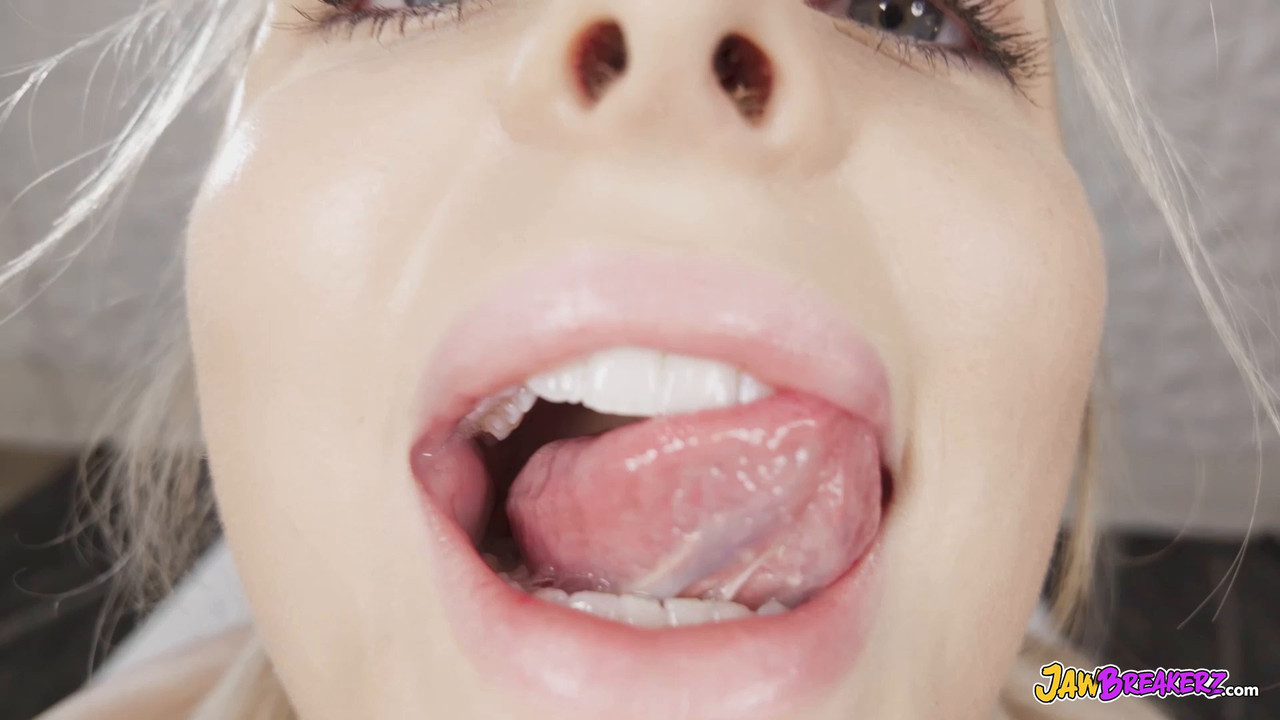 Jill Taylor - Jill Taylor Returns - JAWBREAKERZ.mp4.0000