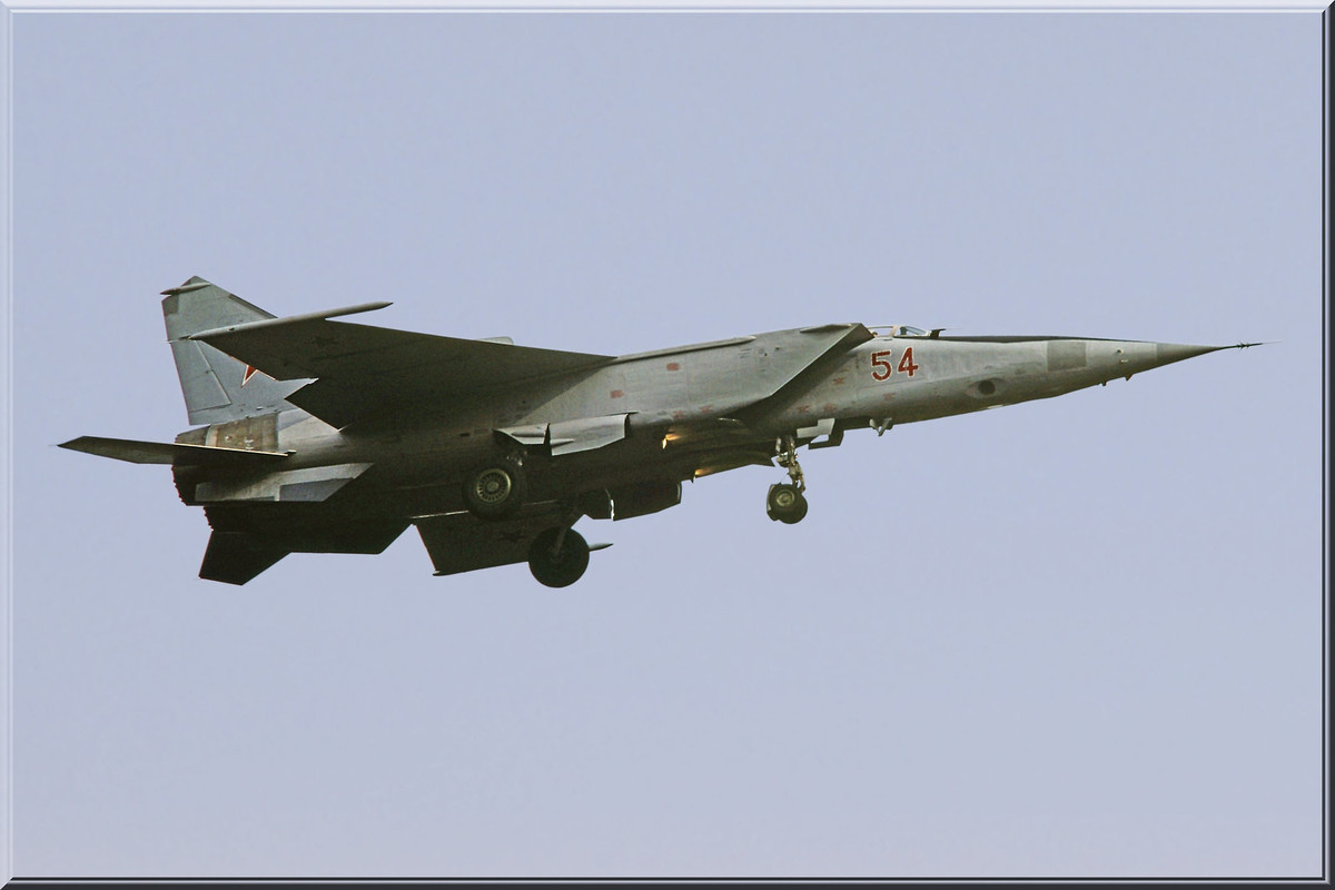 931 ORAP_54 red_Mig-25 RBV_02017745, Frühling 1992