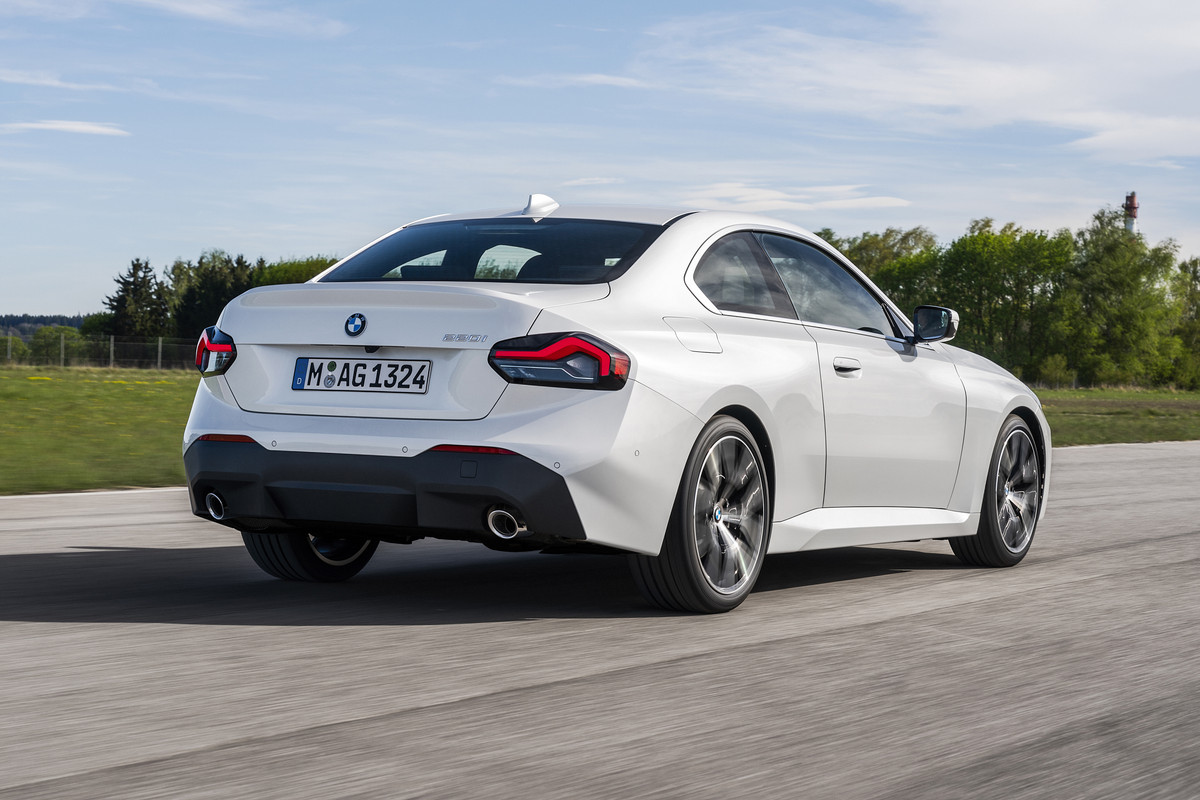 BMW220i(21)