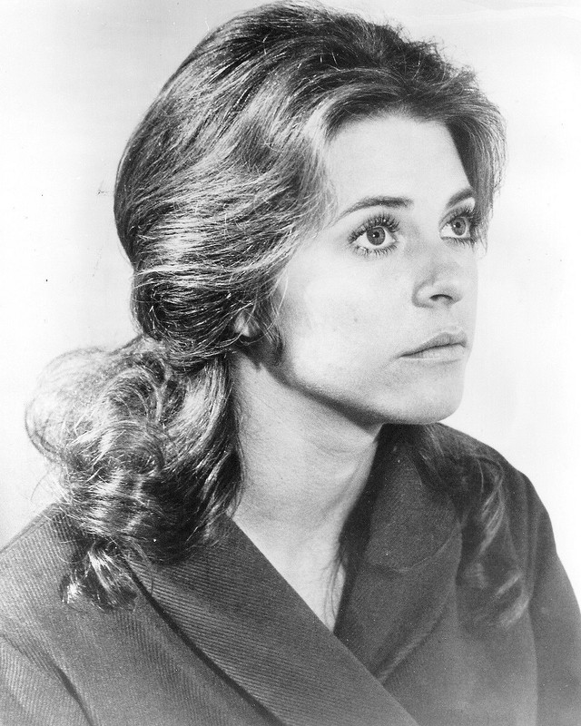 lindsay_wagner_b37