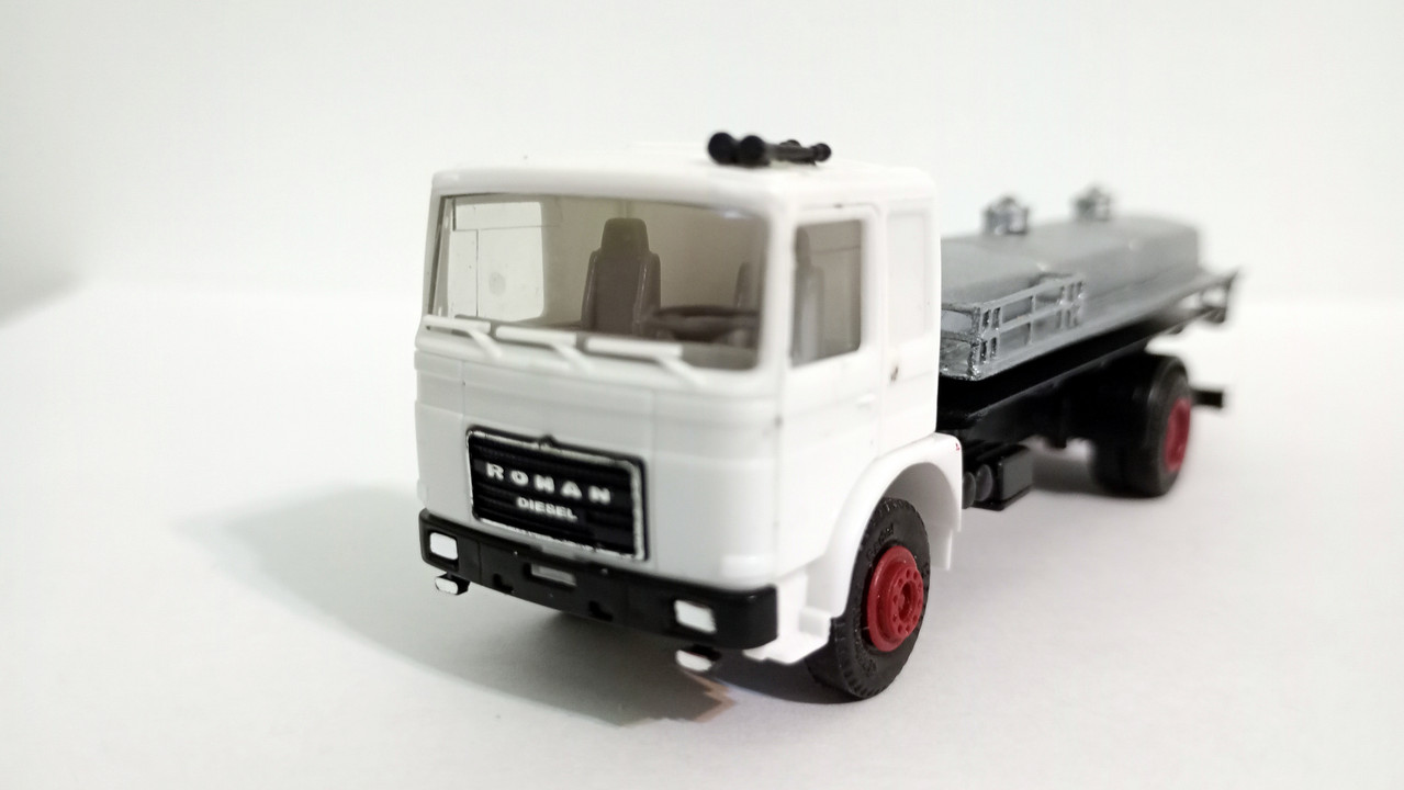 Mach (3327)