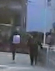 学校を１時間も遅刻して集団ストーカーする小学生男女