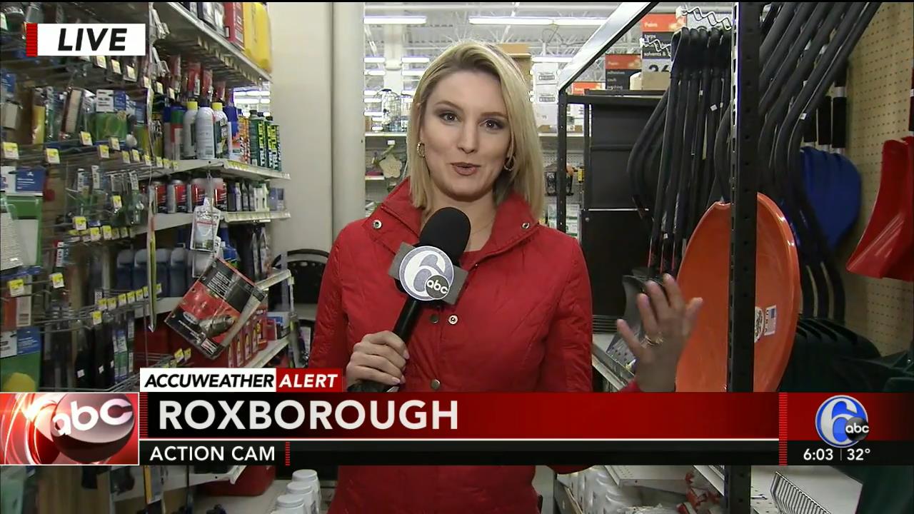 17 January - 23.00.00 - Eyewitness News at 6. Local news, sports