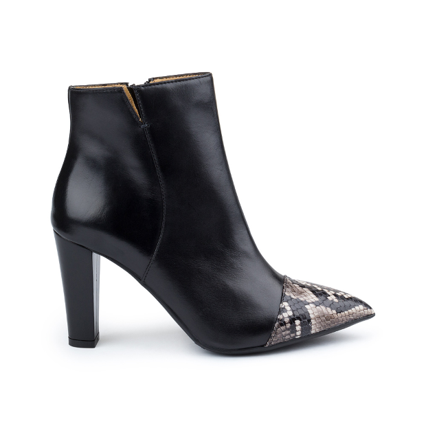 Shoestar elegantne kratke špicaste čizmize sa prednjim delom u animal printu