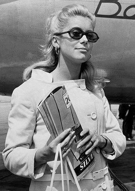 catherine_deneuve_mb99