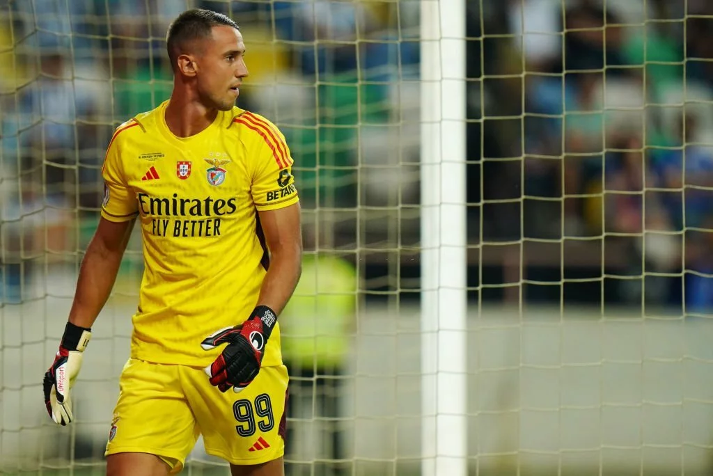 Odysseas Vlachodimos playing for Benfica