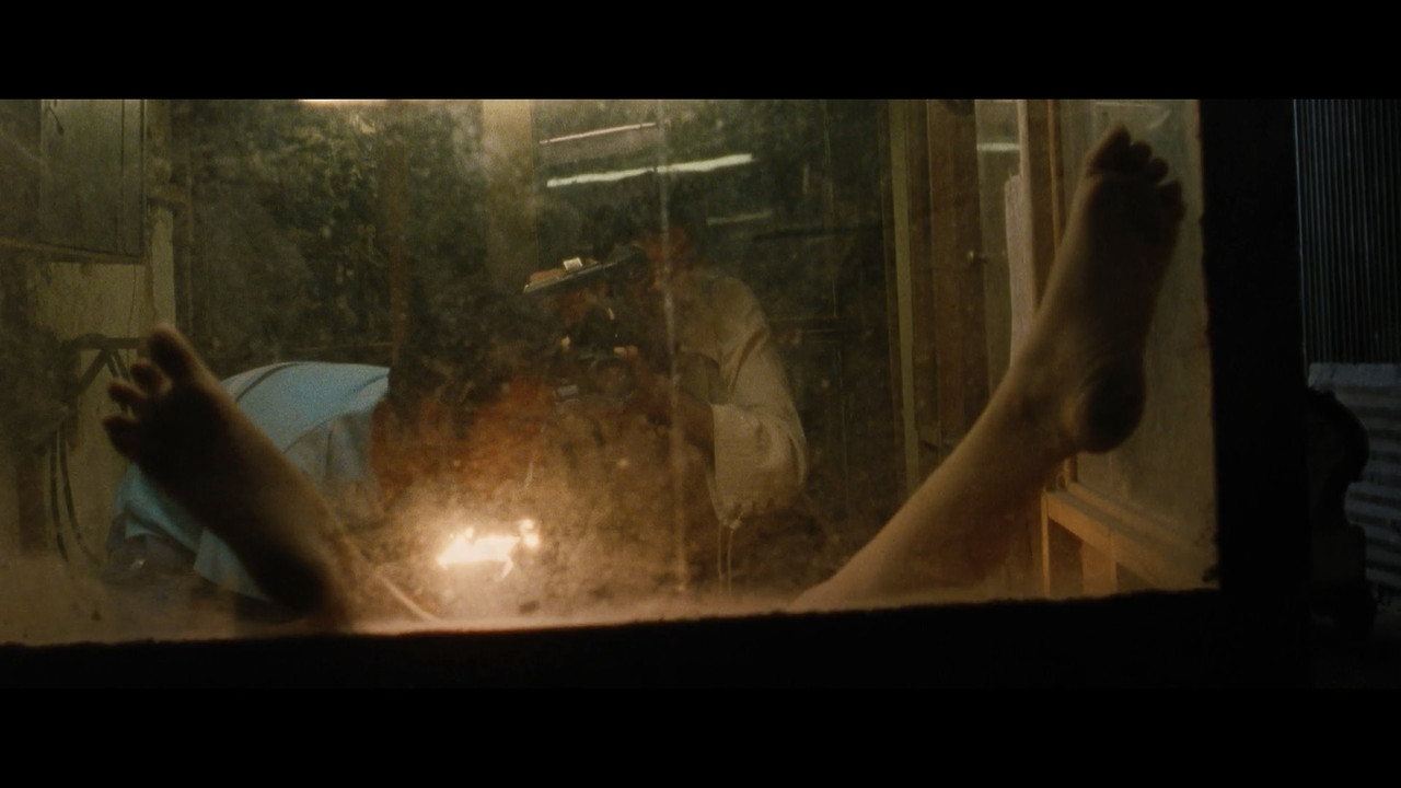 Miss.Lovely.2012.1080p.NF.mkv_snapshot_07.51_[2021.07.14_11.03.52]