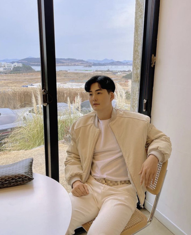 4D96C70D-1429-41BF-887E-142FBB896A48