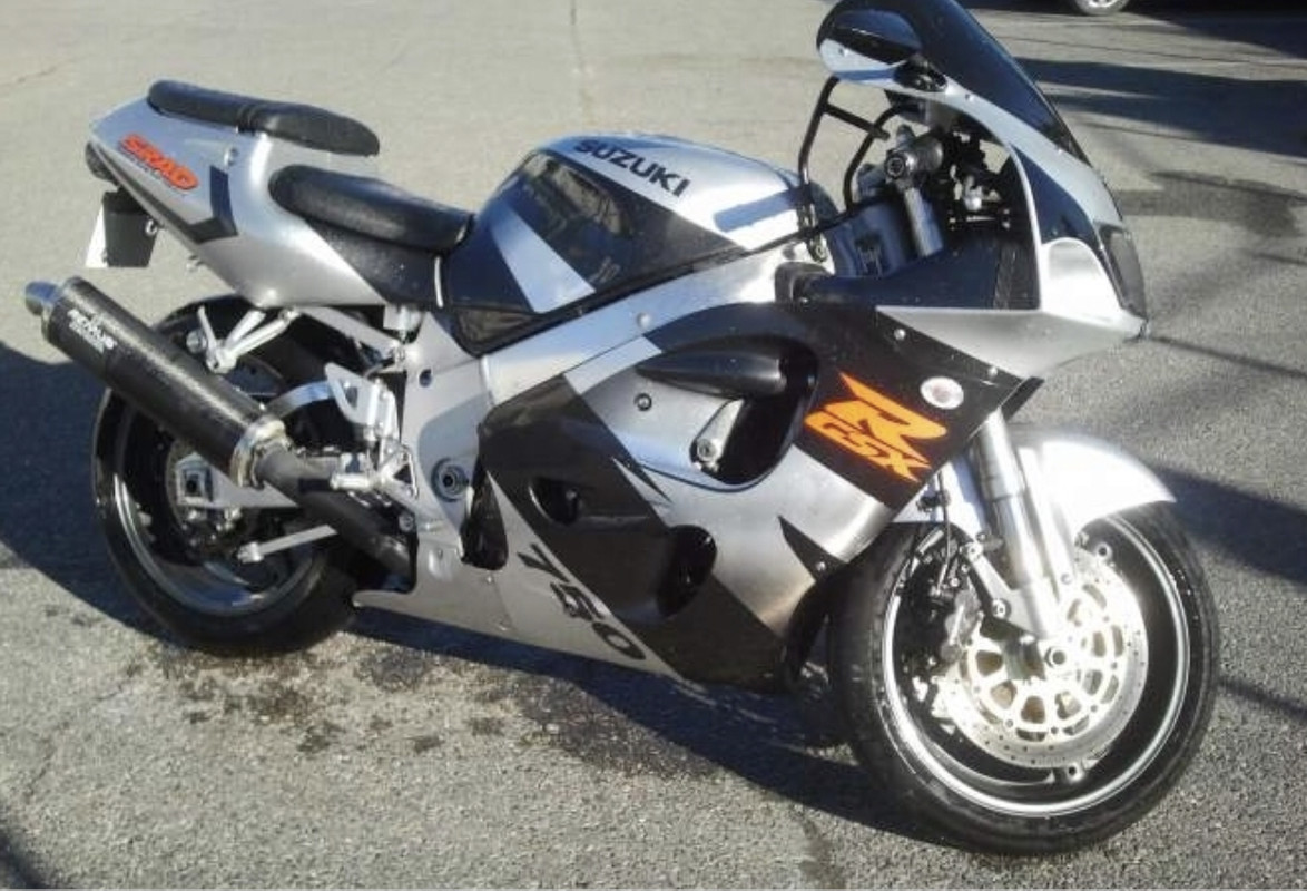 0E8A0CC7-5771-42D6-B680-F12A84F64189