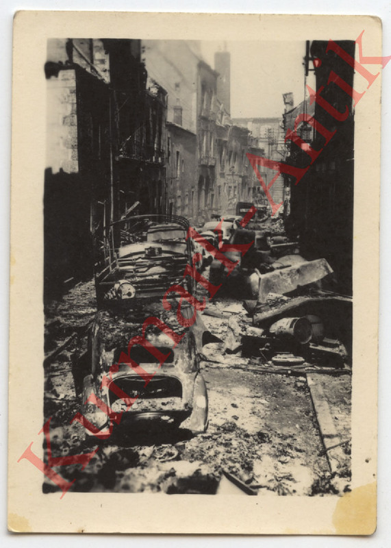 Foto Wehrmacht Frankreich Dünkirchen Beute LKW P