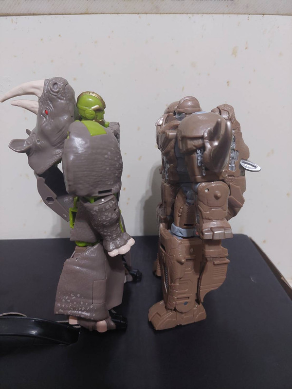 Transformers-Rise-Of-The-Beasts-Rhinox-04m