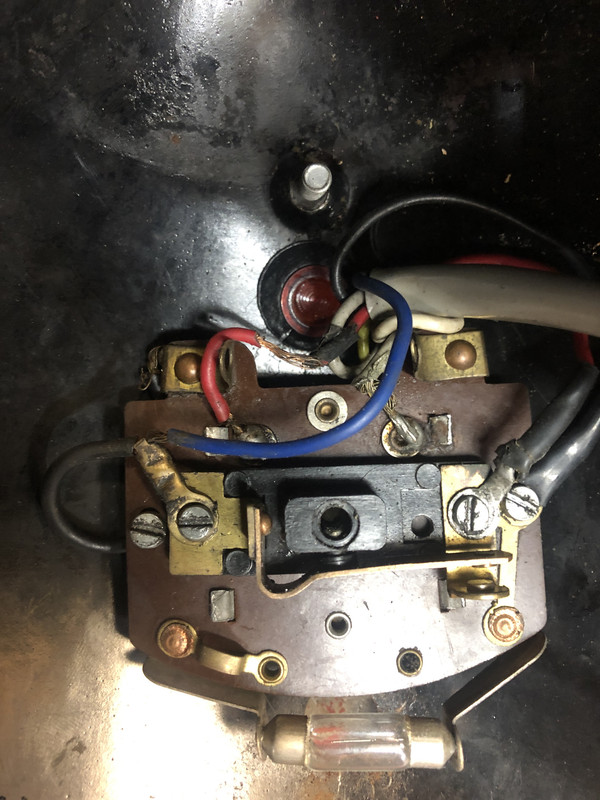 41964358-A810-40C8-BCC9-148FBA656F9F