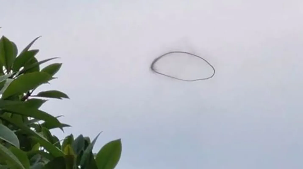 Se registra misterioso anillo negro en los cielos de Singapur: ¿Extraterrestres?