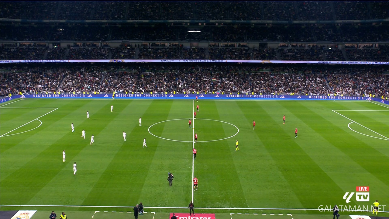 01-03_15-58-02_LaLigaTV FHD_Granada vs Cádiz CF.ts_snapshot_02.08.48.153