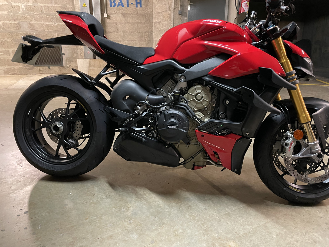 9D530723-F42C-45C0-8E71-DE78F70DD7E5