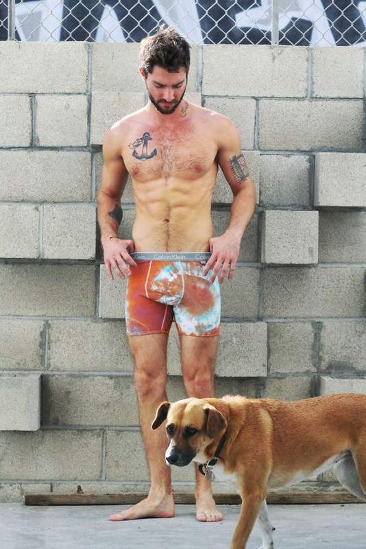 hot_dudes_with_dogs_04
