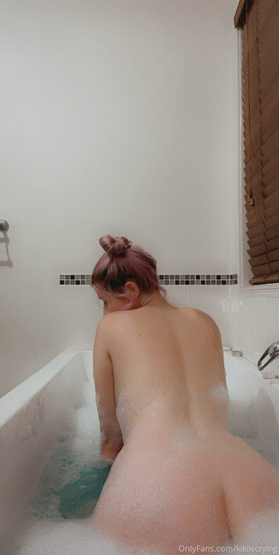 Tip $5 for a dick rating hehe xx