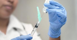 Οι υγειονομικοί θα εμβολιαστούν πρώτοι στην Κρήτη από την ερχόμενη εβδομάδα Emvol-1024x538