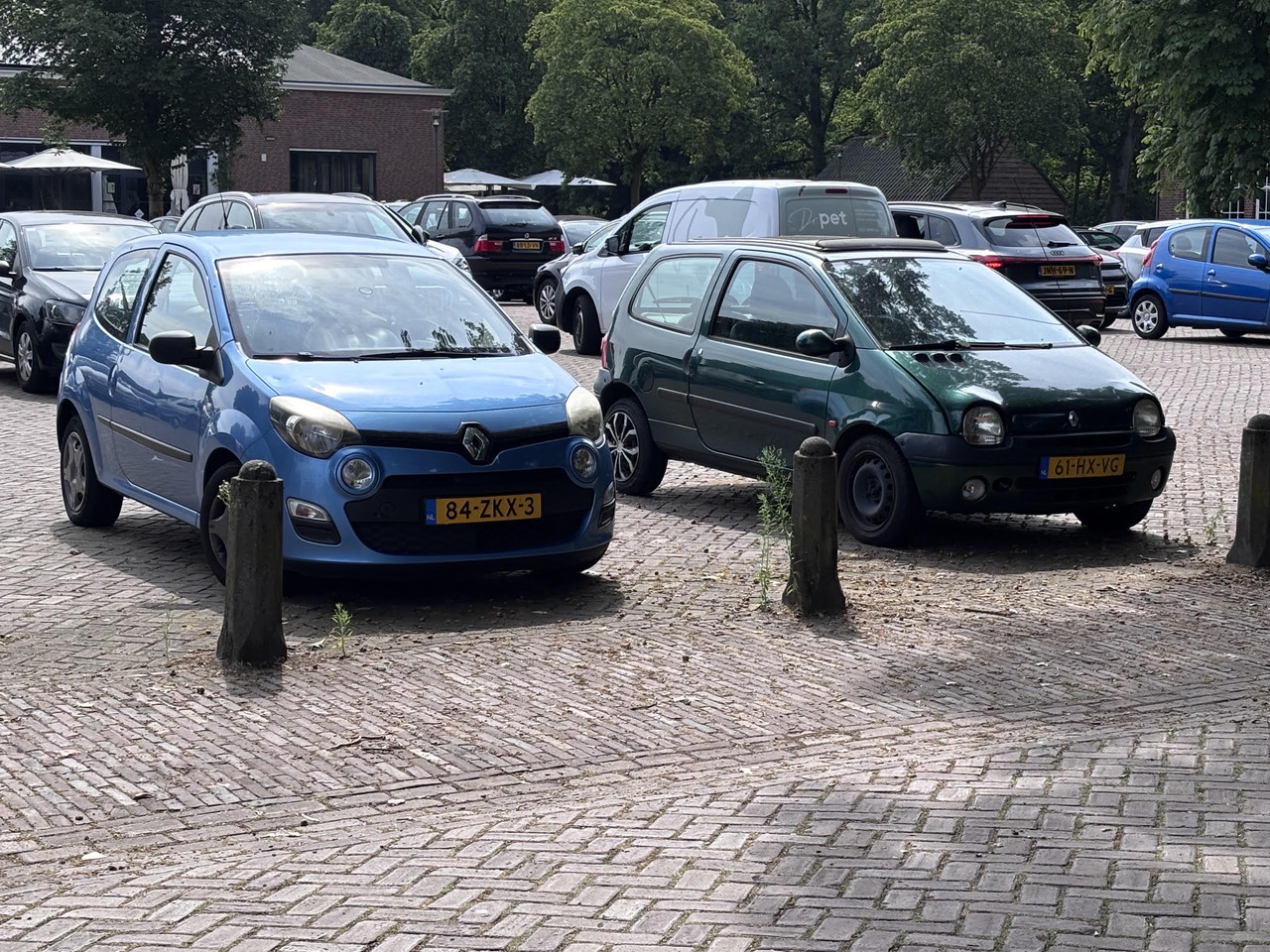 20260803-Twingo-duo.jpg