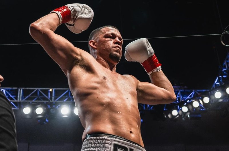 Нейт Диас ще се върне в UFC, но иска да го позлатят