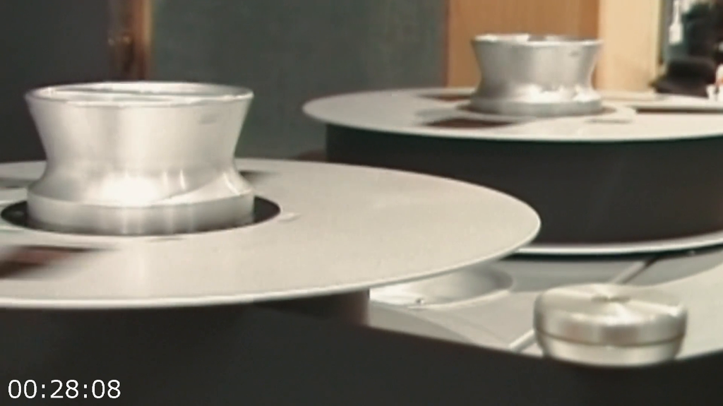 [Kép: Nick-Caves-Veiled-World-2025-1080p-WEBri...AAC5-1.png]