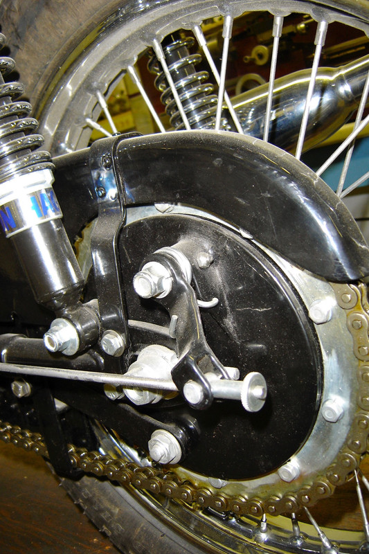 '69 Victor Special chain guard