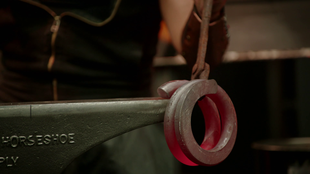 Forged In Fire S01E03 snap 3 - Copy