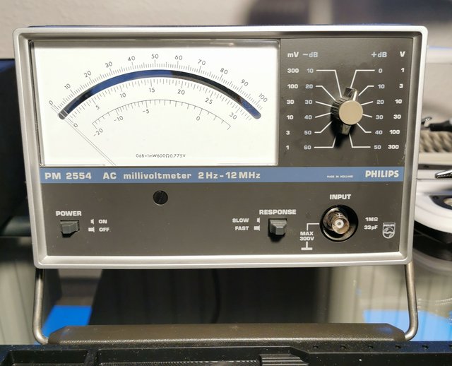 [Bild: Philips-PM-2554.jpg]