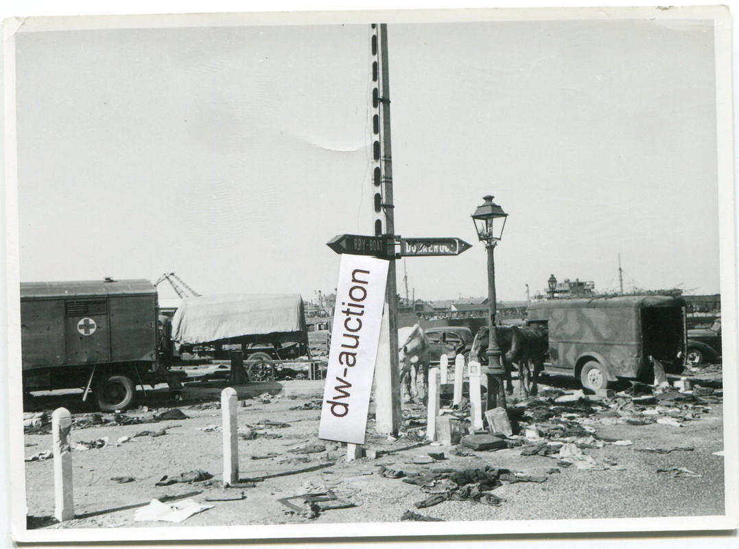 Dunkerque Dünkirchen , erbeutetes Rot Kreuz Fahr