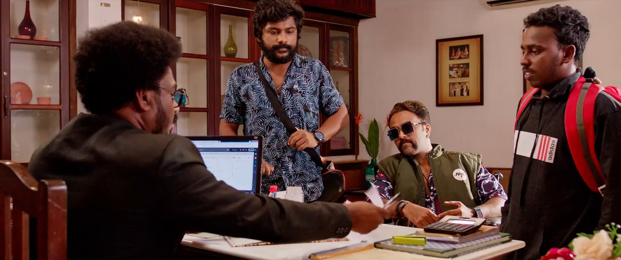 Aapp Kaise Ho 2025 WebRip [Malayalam] 480p 720p ESub Screenshot