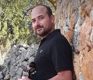 ΚΡΟΥΕΙ ΤΟΝ ΚΩΔΩΝΑ ΤΟΥ ΚΙΝΔΥΝΟΥ ΓΙΑ ΤΗ ΔΗΜΟΣΙΑ ΥΓΕΙΑ Ο ΚΟΙΝΟΤΑΡΧΗΣ ΤΟΥ ΧΑΛΚΕΙΟΥ 