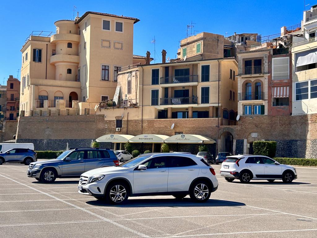 Жаркий сентябрь на побережье Тирренского моря. Жаркий сентябрь на побережье Тирренского моря.